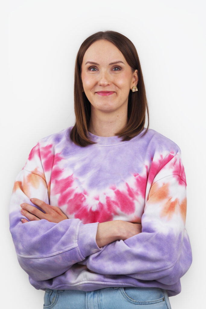 Anna Myller on joensuulainen värikonsultti, joka tekee sekä 12 - jaollista sekä 16 - jaollista värianalyysia Joensuussa ja Kuopiossa.